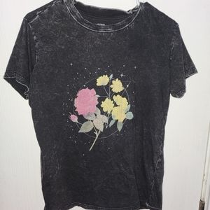 Flower design t-shirt